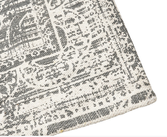 Grey/white Cotton woven rug "washed look". For Home Staging | Cubiqz