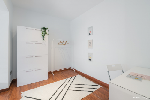 Armadio in cartone. Modulo costituito da 4 box in cartone con stampa fotorealistica