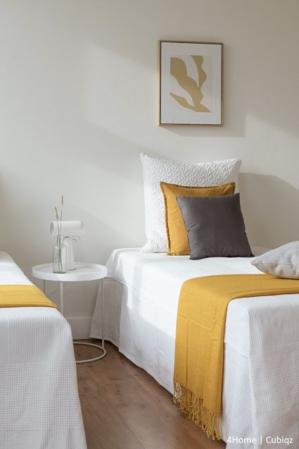 Letto in cartone, singolo senza testiera. Moduli per l'Home Staging. Facile da usare, trasportare, e riutilizzare!