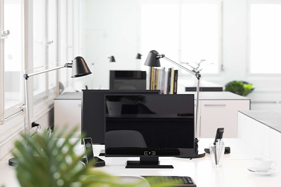 T-Raumplaner con mobili per ufficio in cartone di cubiqz T-Raumplaner con mobili per ufficio in cartone di cubiqz